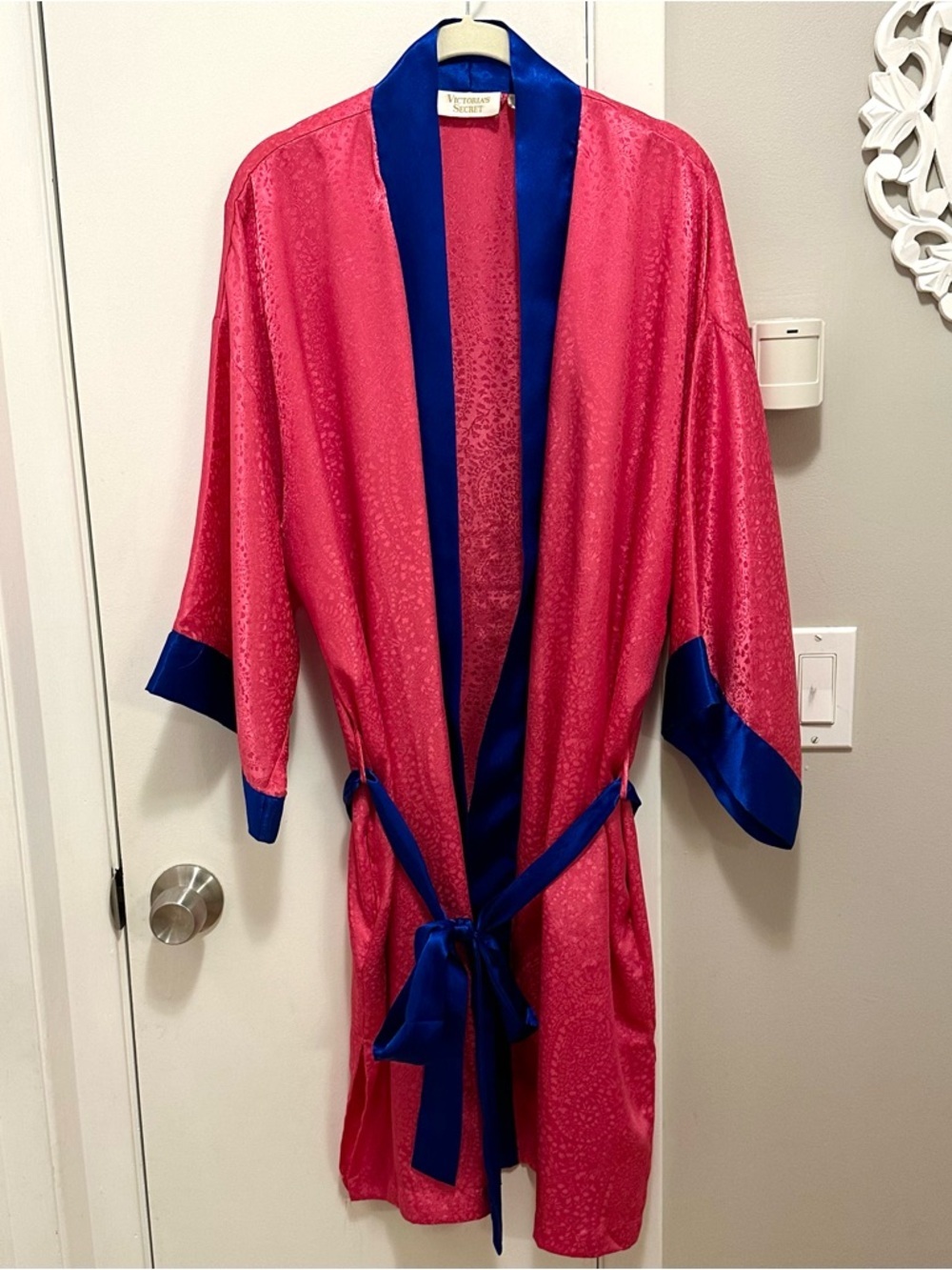 Vintage Victorias Secret Gold Label Satin Belted Robe OS Pink Blue Sleepwear